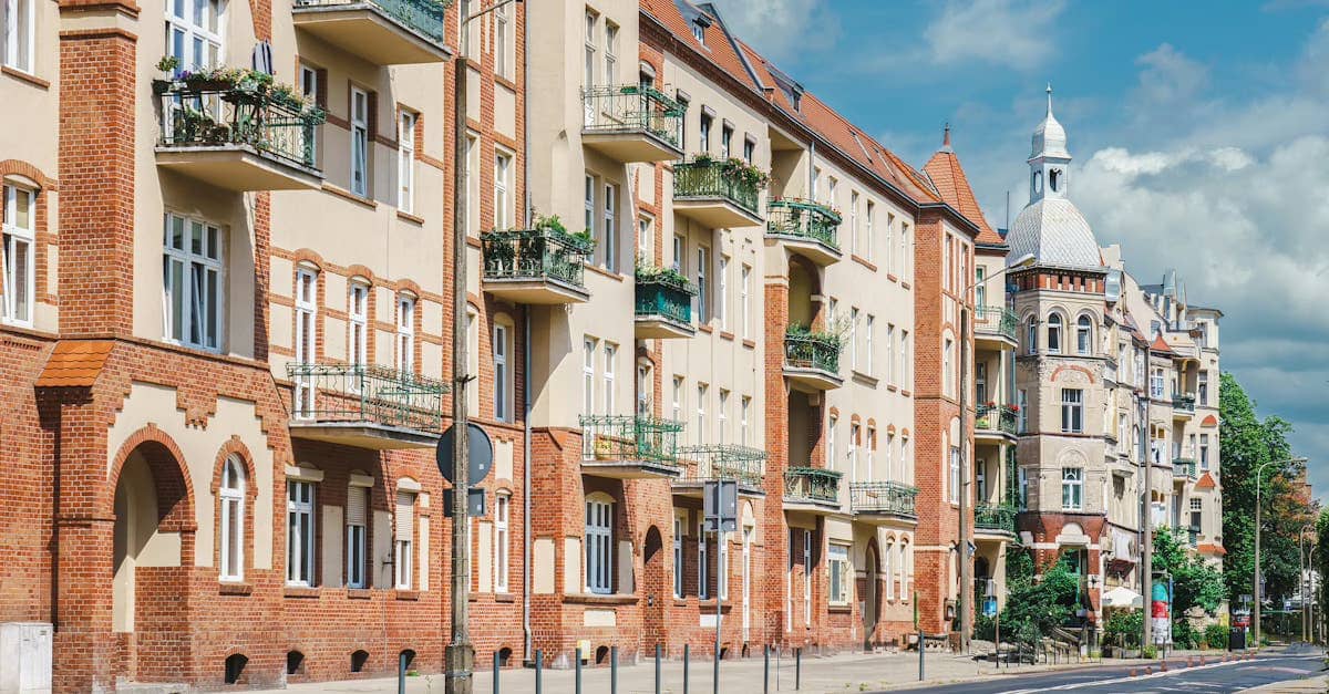 Mastering Compliance with Pinnacle Real Estate Group Standards